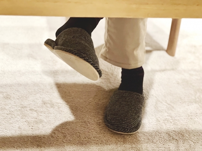 足つきが悪く、フットレストで改善したい足元